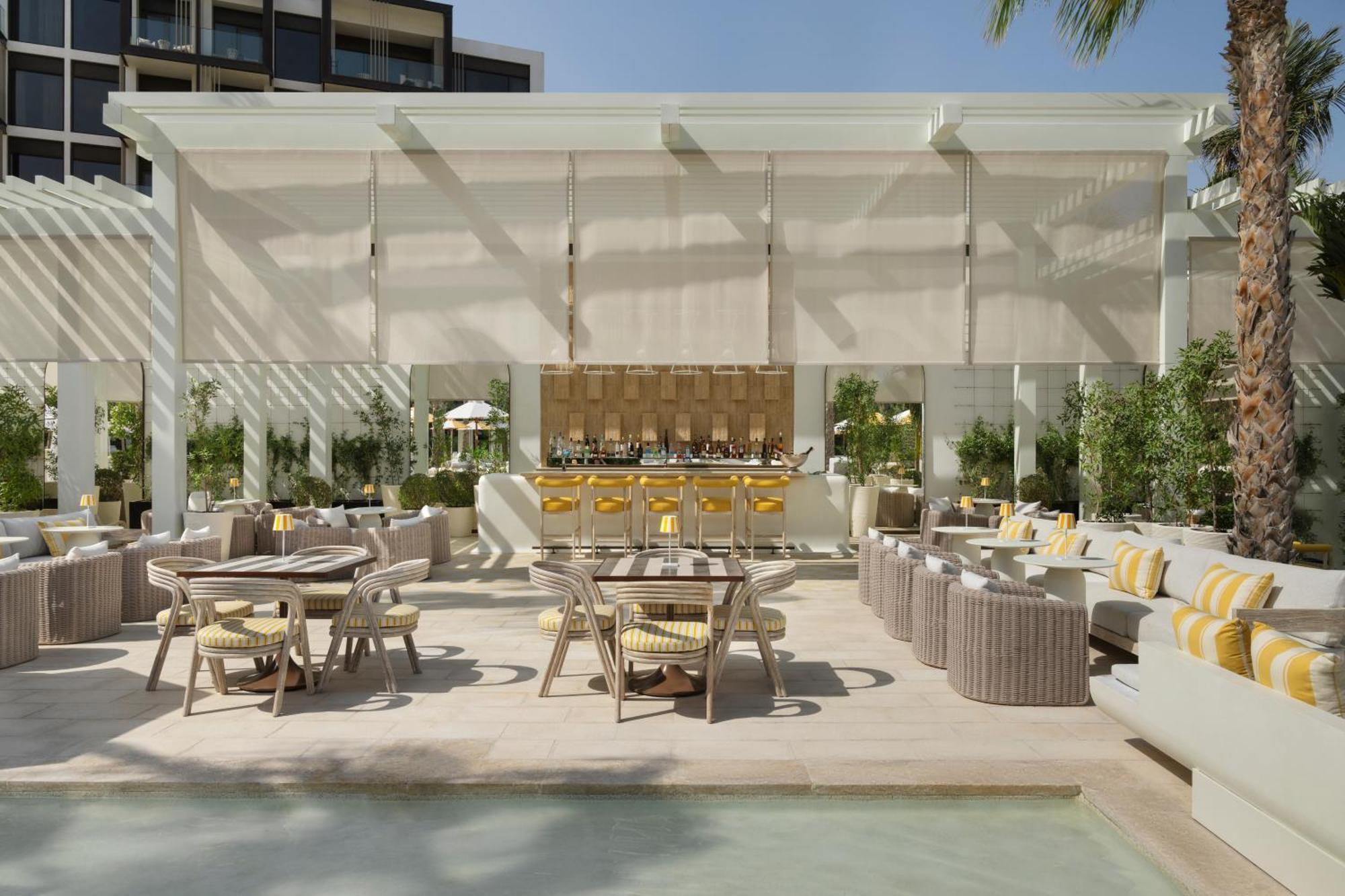 فندق سيزارز بالاس بلو ووترز دبي المظهر الخارجي الصورة The Pool Bar